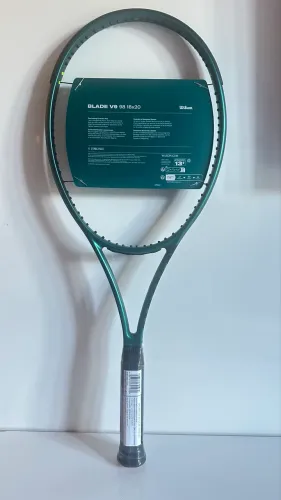 Raquete De Tênis Wilson Blade 98 V9 