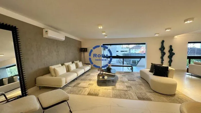Apartamento a venda em Santos, localizado no bairro do Boqueirão.