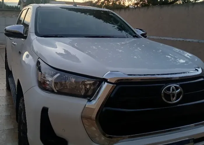 Toyota Hilux CD SRV 4X4 2.8 TDI Diesel Aut. 2021