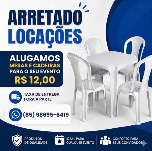 Mesas e cadeiras, frigobar e microondas