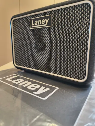Amplificador de Guitarra Laney Mini St Superg