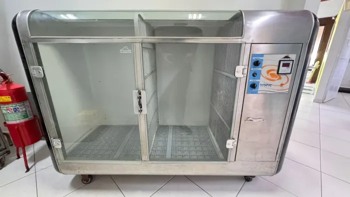 Máquina de Secar Cachorros Duo Force Atacama 220v Usada