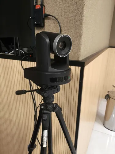 Câmera PTZ FULL HD 30 FPS