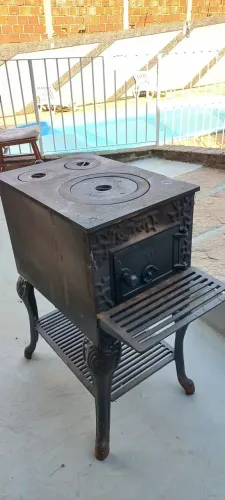 Fogão a lenha de ferro fundido libanês 