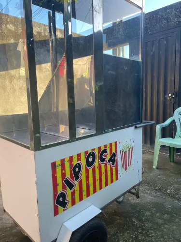 Carrinho de pipoca e churros 