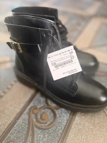 Bota luxo Nova número 38