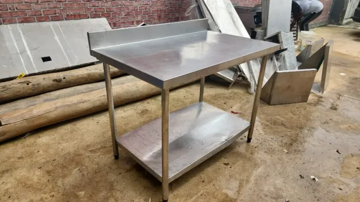 Mesa Inox Industrial 1,10 x 0,70 - Reforçada - Excelente Estado - Profissional