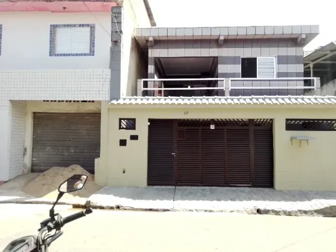 Lindo sobrado com 3 quartos