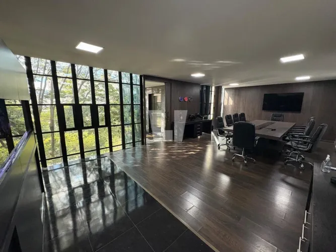 Prédio com escritório montado (600 m2) Luxemburgo