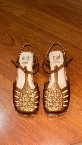 Sandália Melissa, rose gold com glitter, tam 35