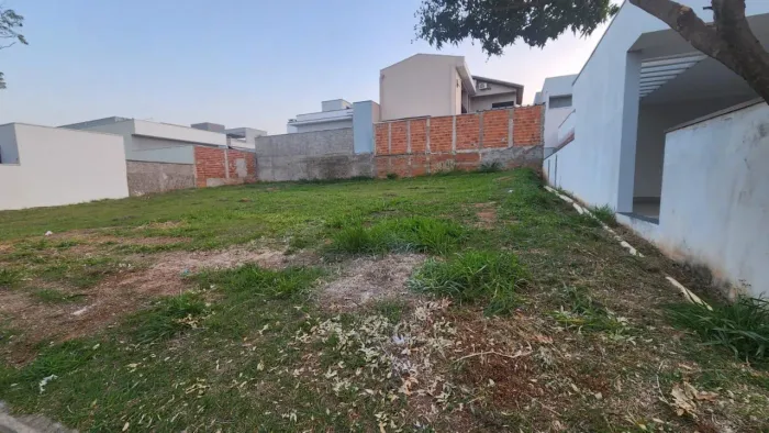 Terreno em Condomínio para Venda em Álvares Machado / SP no bairro Condomínio Valência 1