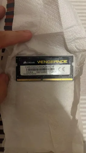 Memória RAM 16gb Corsair DDR4 (1 ano de uso)