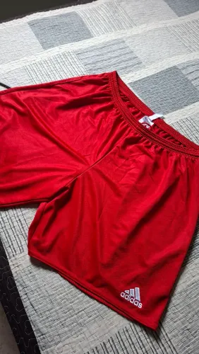 Shorts Adidas tamanho XXG