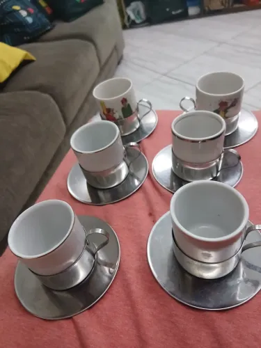 JOGO DE CAFÉ VINTAGE 6 XÍCARAS DE PORCELANA VERA CRUZ E INOX MAIS BRINDE COLECIONÁVEL 