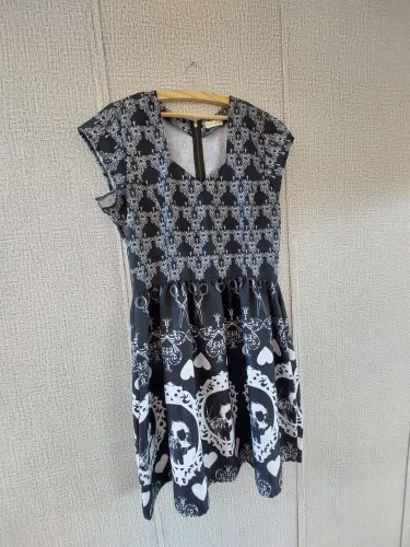 Vestido Edward Mãos de tesoura estiloso