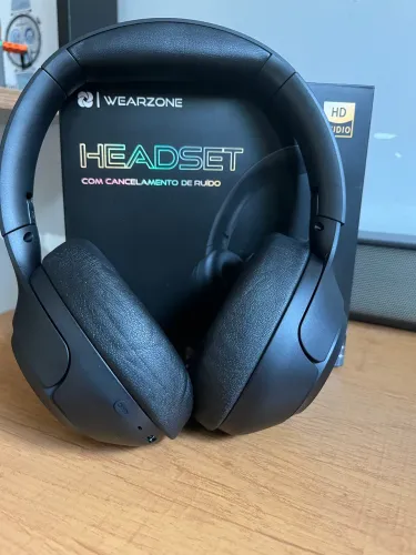 Headset com cancelamento de ruídos
