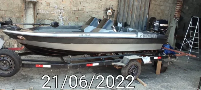 Lindo barco motor 90 hp mais motor elétrico pra pescarias 04 pessoas 