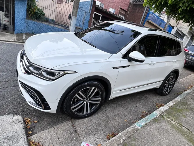 Volkswagen Tiguan Allspac R-line 300 TSI 2.0 2025