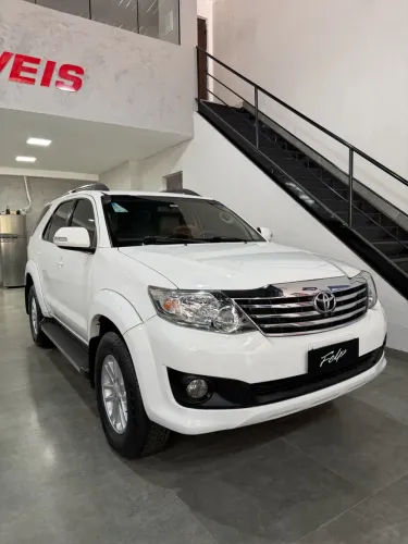 Toyota Hilux SW4 SR 4X2 2.7/2.7 Flex 16V Mec. 2015