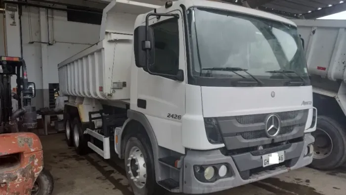 MM 2426 - CAÇAMBA - 2018 - Único Dono