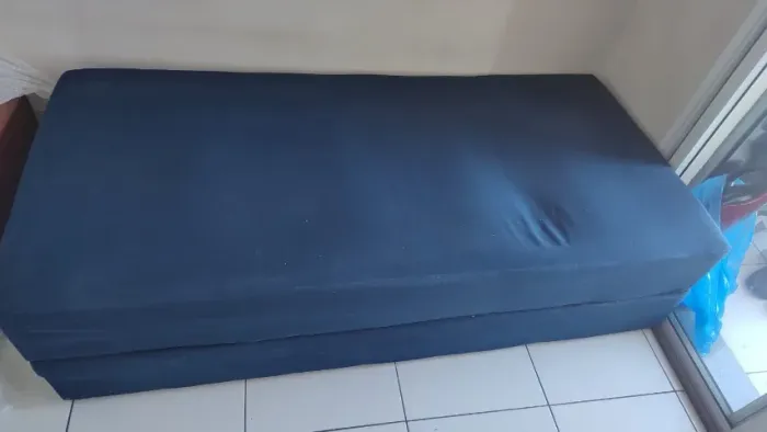 Sofá-Cama Casal 3 Lugares Azul Marinho (usado - LER DESCRIÇÃO))