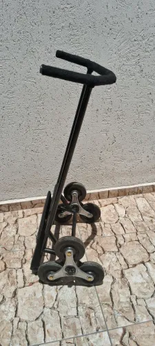 Carrinho harpa para subir escadas