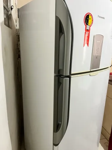 VENDO Geladeira Panasonic Frost Free 435 Litros - 220V