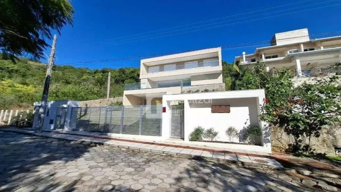 Casa Residencial à venda, Praia Brava, Florianópolis - CA0668.