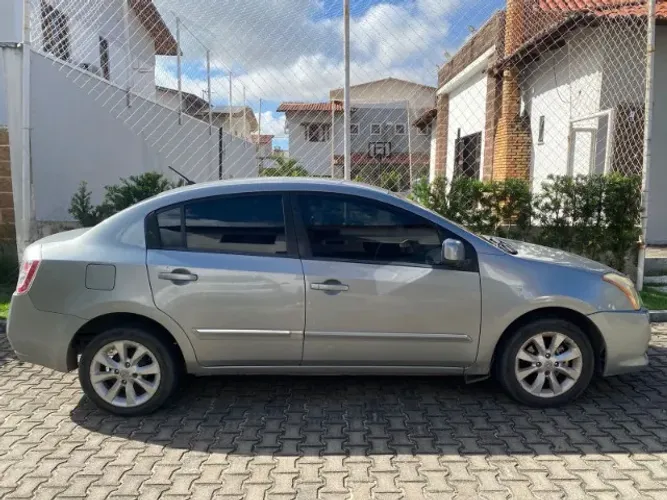 Nissan Sentra S 2.0/ 2.0 Flex Fuel 16V Aut. 2011