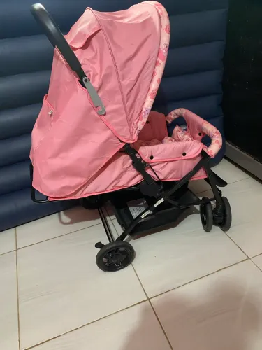 carrinho de bebê 