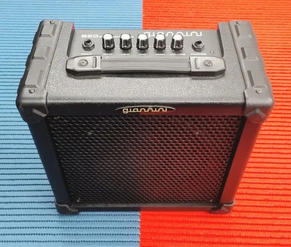 CUBO PARA CONTRABAIXO GIANNINI B20 - 20W RMS - ESTADO DE NOVO