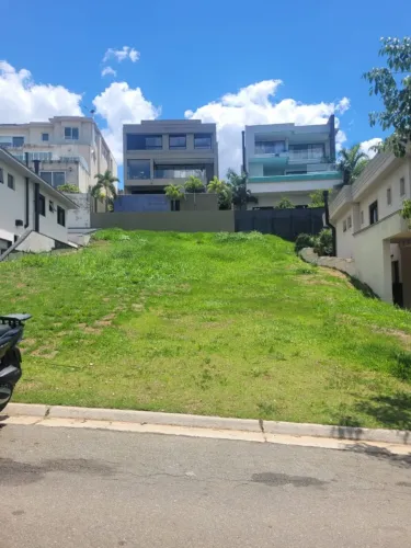 Terreno em Condomínio para Venda em Santana de Parnaíba, Alphaville