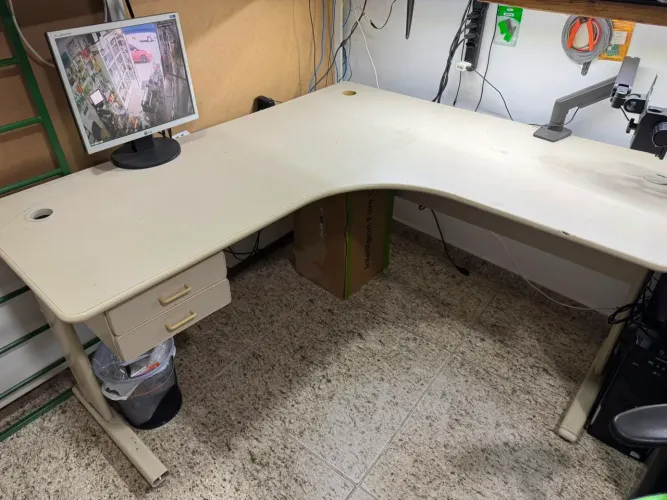 Mesa em L