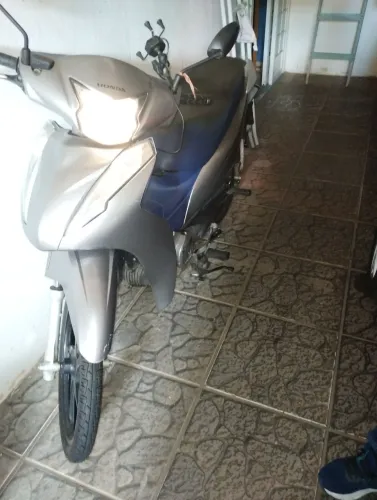 Moto Honda biz 