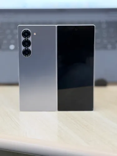 Samsung Galaxy Z Fold 6