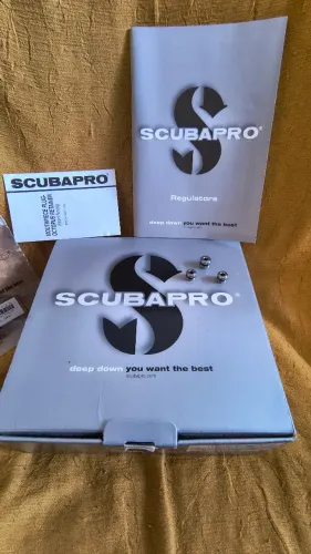 Regulador de mergulho Scubapro completo com pouco uso