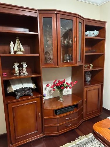 Vende-se Estante