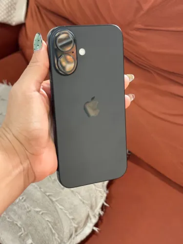 iPhone 16 preto 128GB