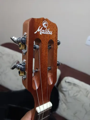 Cavaquinho Malibu 