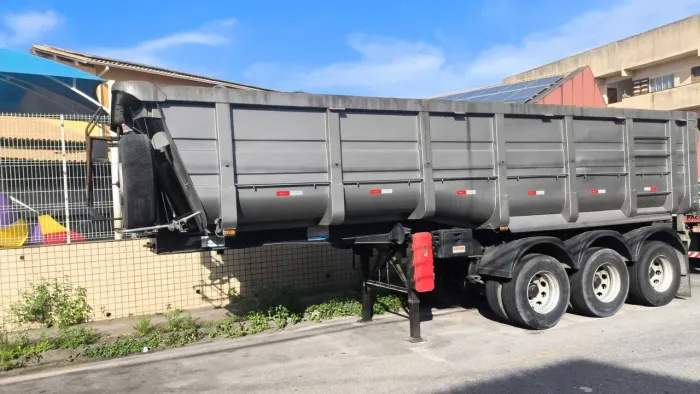 Caçamba Rossetti ano 2018/ 2018