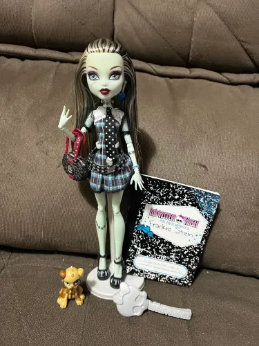 Frankie Stein Básica Wave 1 Monster High 