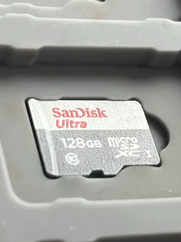 Cartão de Memória MicroSD SanDisk Ultra - 128GB