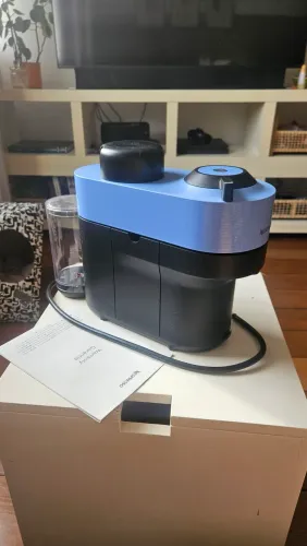 Nespresso Vertuo Pop - Cafeteira - Praticamente nova