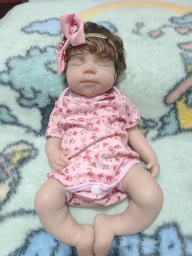 Bebê reborn de silicone sólido