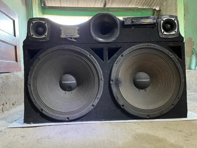 Paredão 2x15 Completo MKS 1000W + TOJO + Pioneer - R$1500