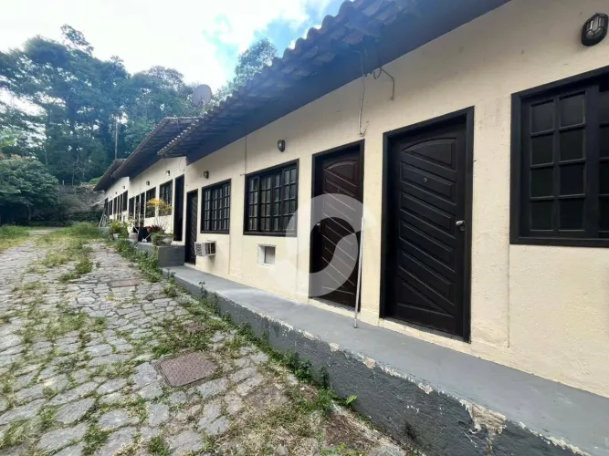 Área à venda, 765 m² com 14 kitnets por R$ 1.100.000