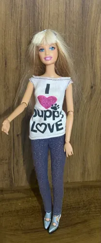 Barbie articulada I LOVE PUPPY