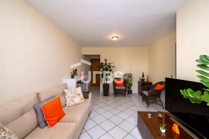 Apartamento à Venda | 3 Quartos | 1 Suíte | Varanda | Planta Funcional