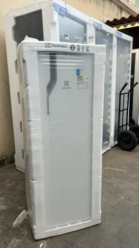 GELADEIRA ELETROLUX 240 LITROS DEGELO AUTOMÁTICO 