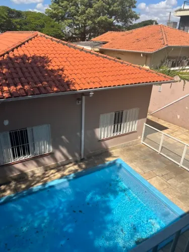 Casa térrea para alugar com 4 quartos e piscina FL05